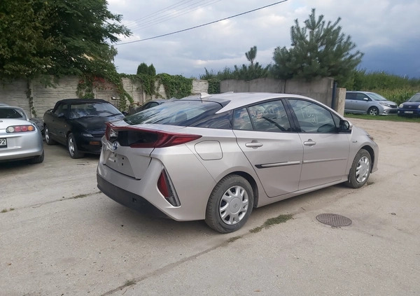 Toyota Prius cena 69900 przebieg: 32803, rok produkcji 2018 z Pyskowice małe 137
